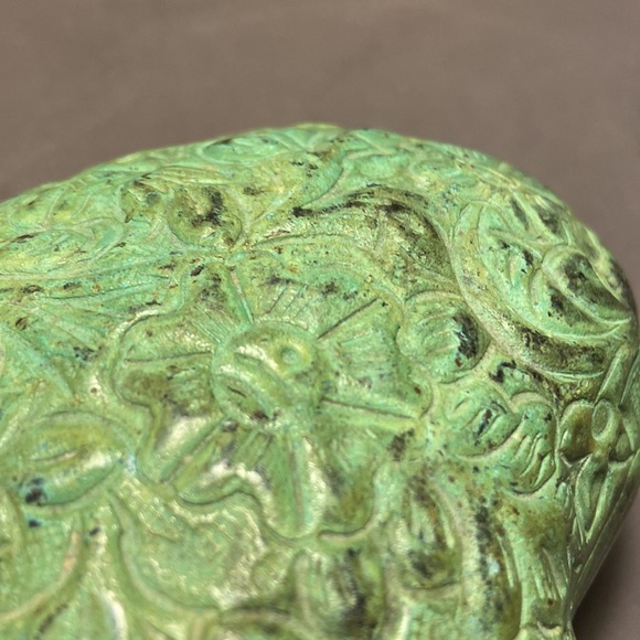 Heart Shaped Brass Trinket Box with Verdigris Patina - Picture 8 of 8
